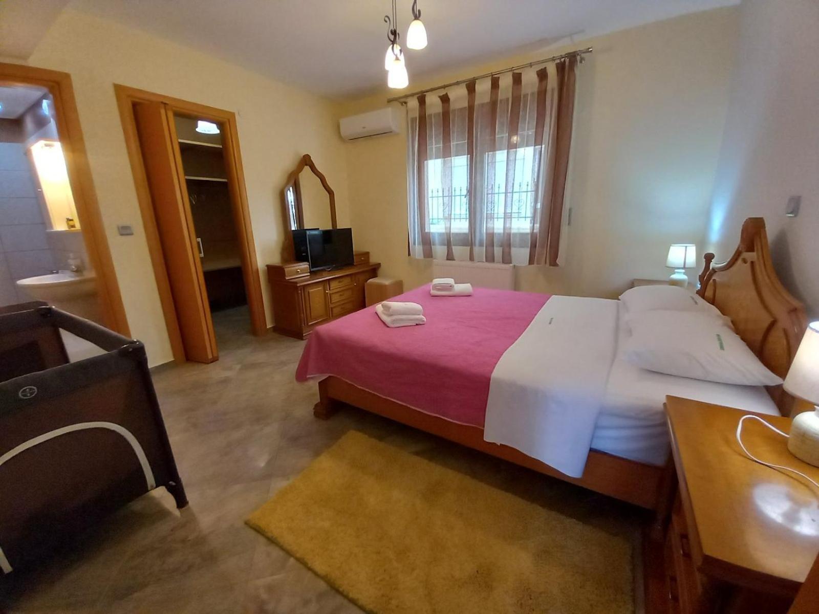 Appartement Peramos Rent House à Néa Péramos Extérieur photo