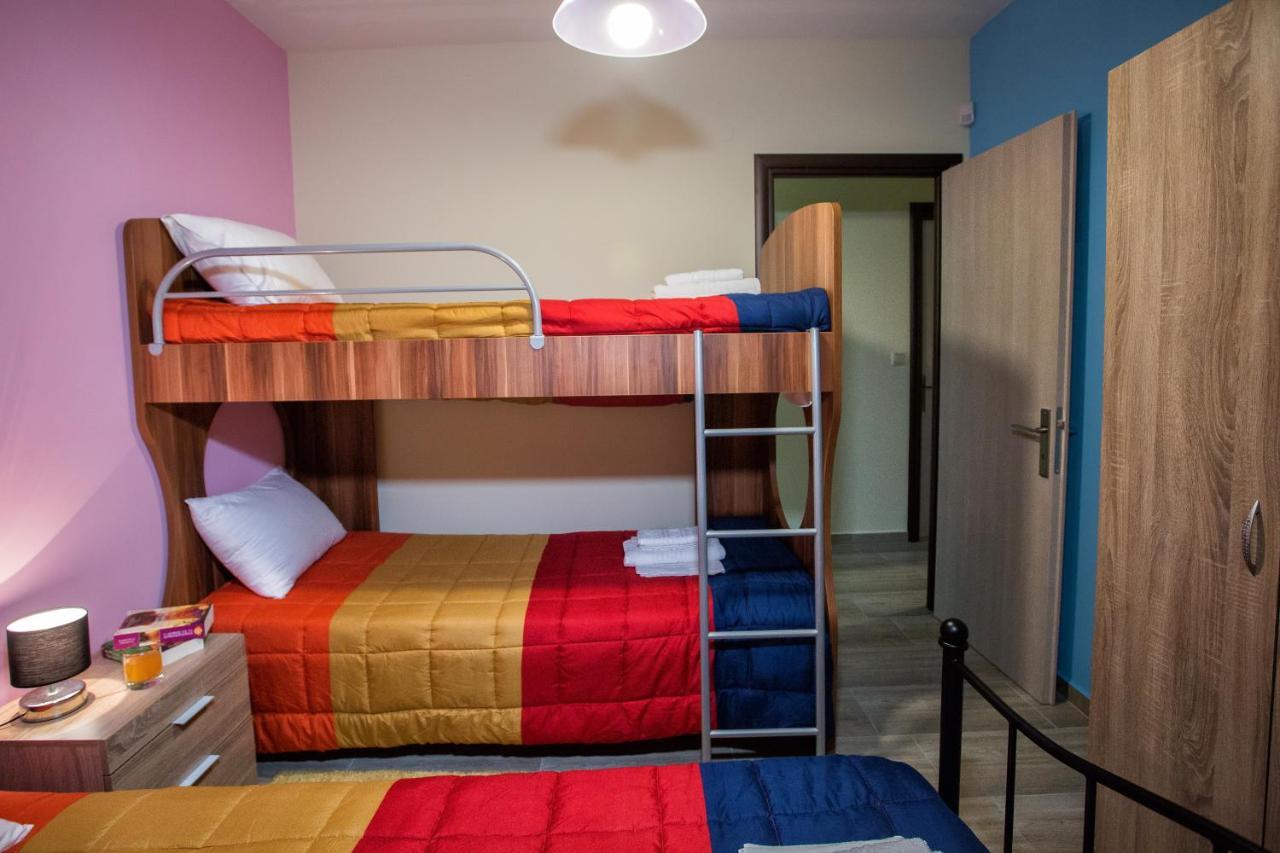 Appartement Peramos Rent House à Néa Péramos Extérieur photo